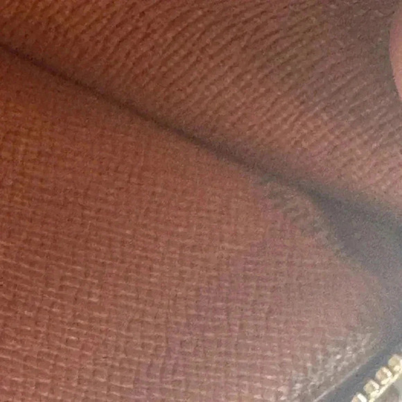 Louis Vuitton Porte Monnaie monogram Wallet - Picture 5 of 10